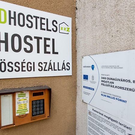 Pd Hostel Dunaújváros エクステリア 写真