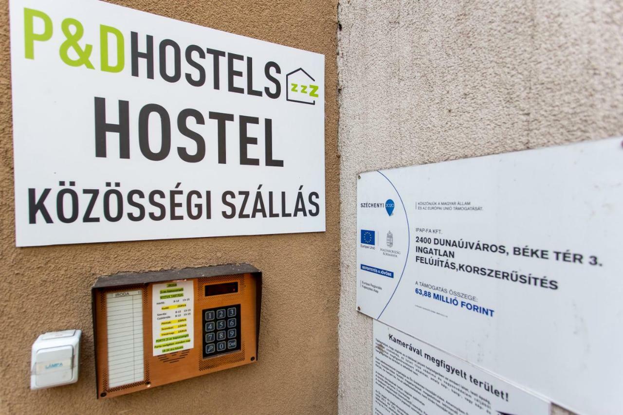 Pd Hostel Dunaújváros エクステリア 写真